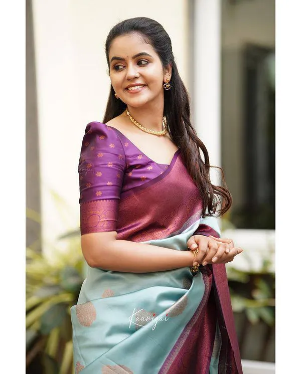 Light_Blue__Woven_Banarasi_Jacquard__Saree_With_Unstitched_Blouse