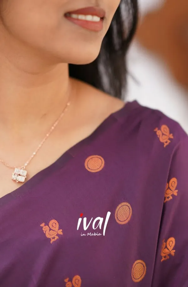 Purple__Woven_Jacquard__Saree_With_Unstitched_Blouse