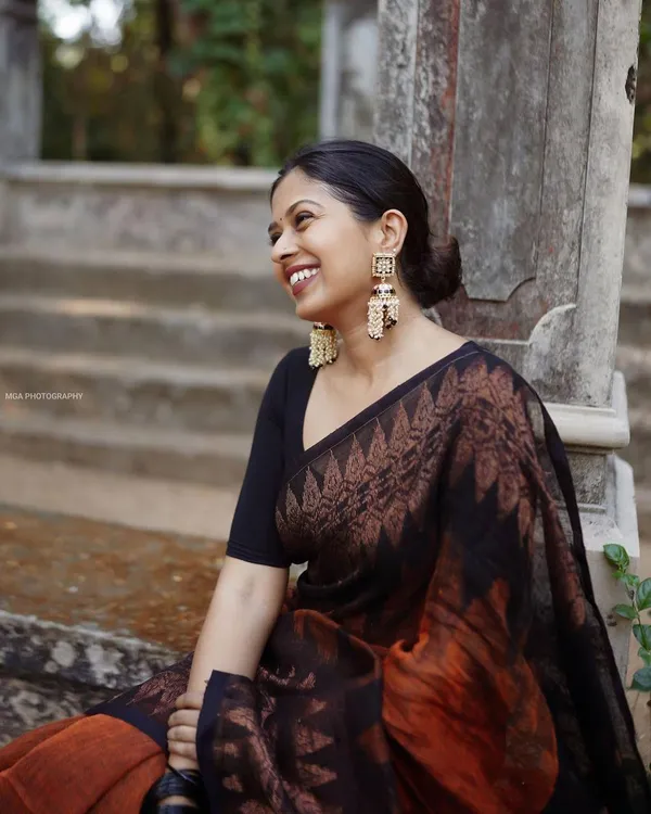 Orange__Woven_Jacquard__Saree_With_Unstitched_Blouse