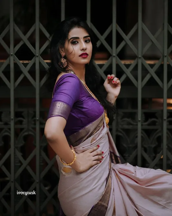 Baby_Pink_Woven_Banarasi_Soft_Silk__Saree_With_Unstitched_Blouse