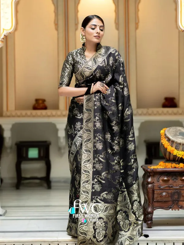 Black__Woven_Jacquard__Saree_With_Unstitched_Blouse