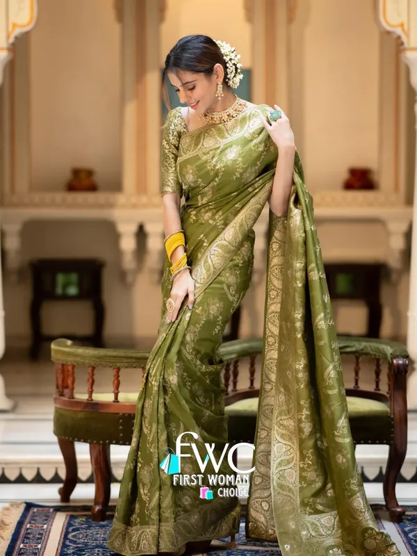 Mehendi__Woven_Jacquard__Saree_With_Unstitched_Blouse