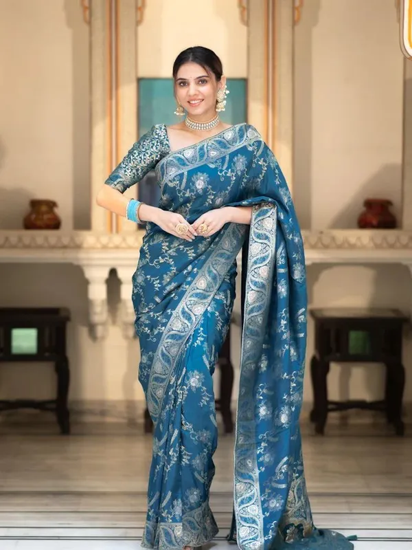 Rama__Woven_Banarasi_Jacquard__Saree_With_Unstitched_Blouse