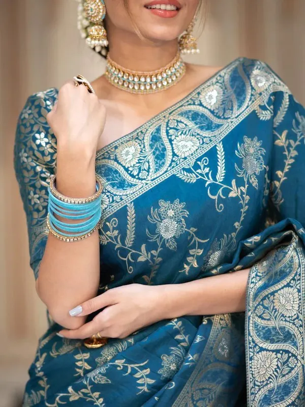 Rama__Woven_Banarasi_Jacquard__Saree_With_Unstitched_Blouse
