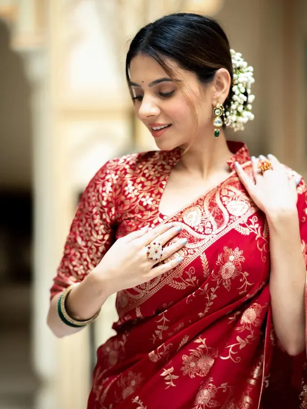 Red__Woven_Jacquard__Saree_With_Unstitched_Blouse
