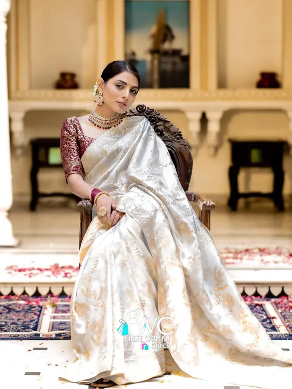 White__Woven_Jacquard__Saree_With_Unstitched_Blouse