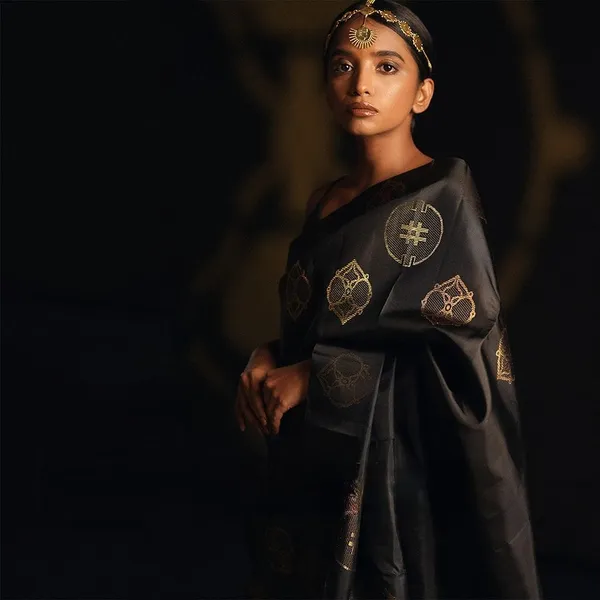 Black__Woven_Kanjivaram__Saree_With_Unstitched_Blouse