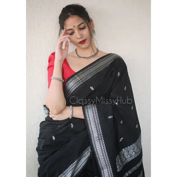 Black__Woven_Banarasi_Jacquard__Saree_With_Unstitched_Blouse