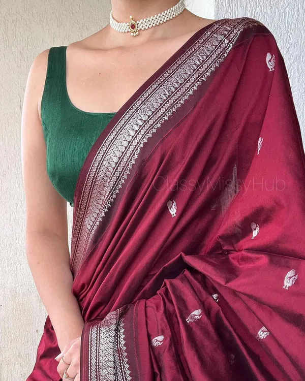 Maharani__Woven_Jacquard__Saree_With_Unstitched_Blouse