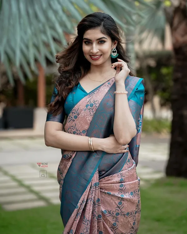 Beby_Pink__Woven_Jacquard__Saree_With_Unstitched_Blouse