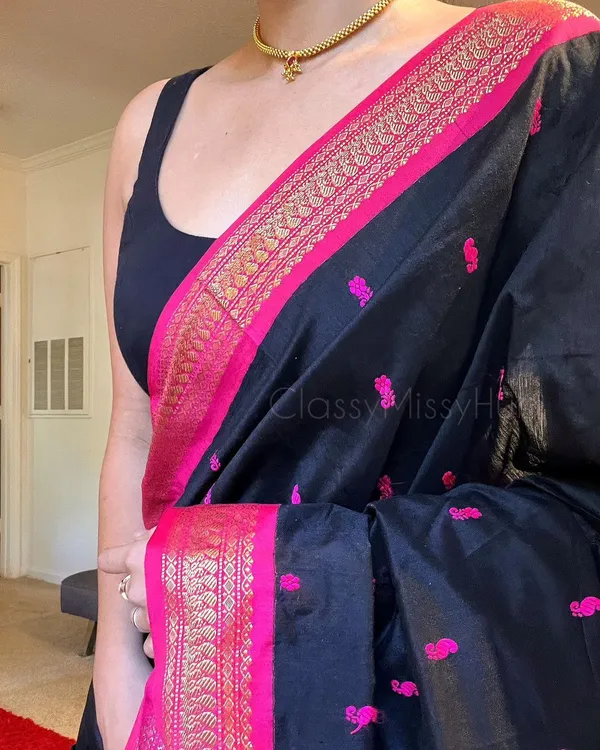 Black/Pink__Woven_Jacquard__Saree_With_Unstitched_Blouse