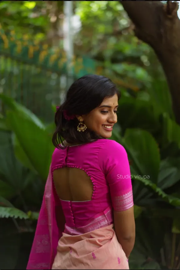 Pink/Rani__Woven_Jacquard__Saree_With_Unstitched_Blouse