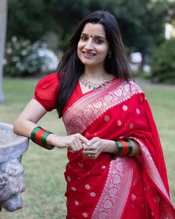 Red__Woven_Banarasi_Jacquard__Saree_With_Unstitched_Blouse
