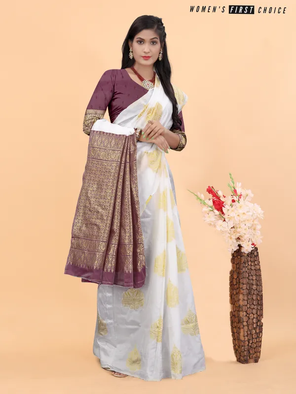 White_Woven_Banarasi_Soft_Silk__Saree_With_Unstitched_Blouse