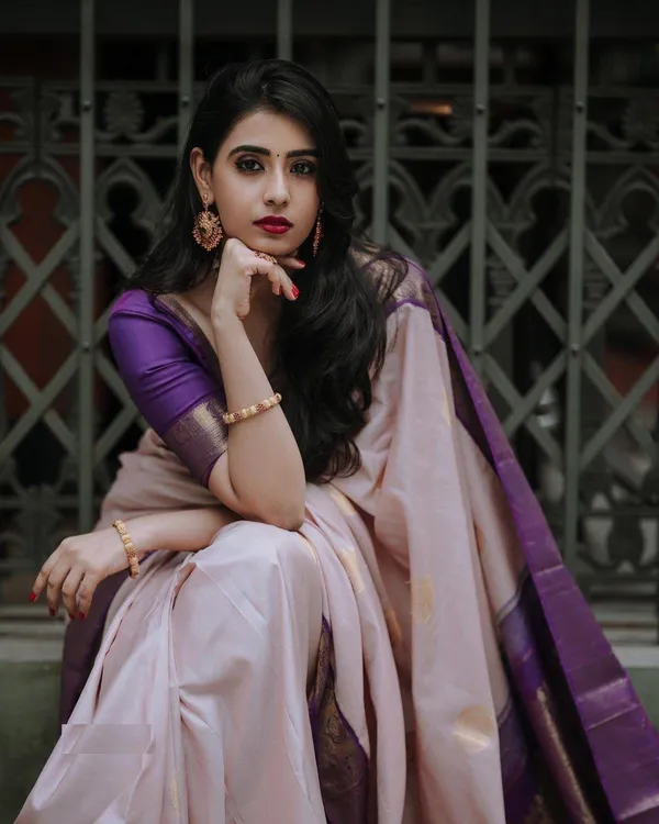 Beby_Pink_Woven_Kanjivaram_Soft_Silk__Saree_With_Unstitched_Blouse