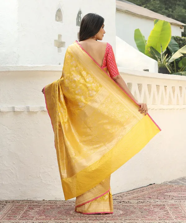 Yellow_Woven_Banarasi_Soft_Silk__Saree_With_Unstitched_Blouse