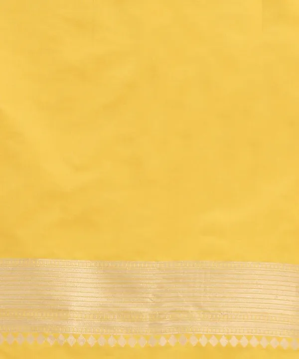 Yellow_Woven_Banarasi_Soft_Silk__Saree_With_Unstitched_Blouse