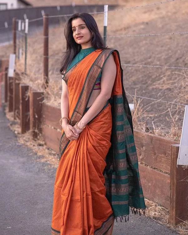 Fanta_Green_Woven_Banarasi_Soft_Silk__Saree_With_Unstitched_Blouse