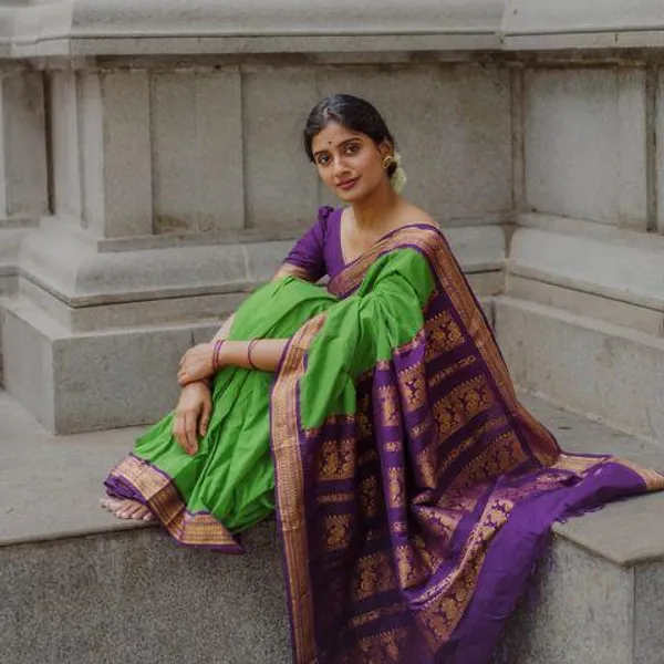 Perot_Wine_Woven_Banarasi_Soft_Silk__Saree_With_Unstitched_Blouse