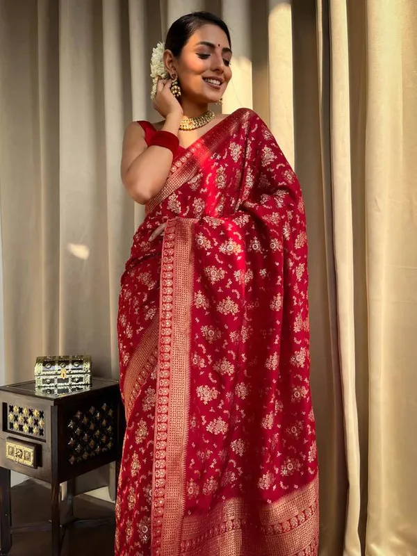 Red_Woven_Jacquard_Soft_Silk__Saree_With_Unstitched_Blouse