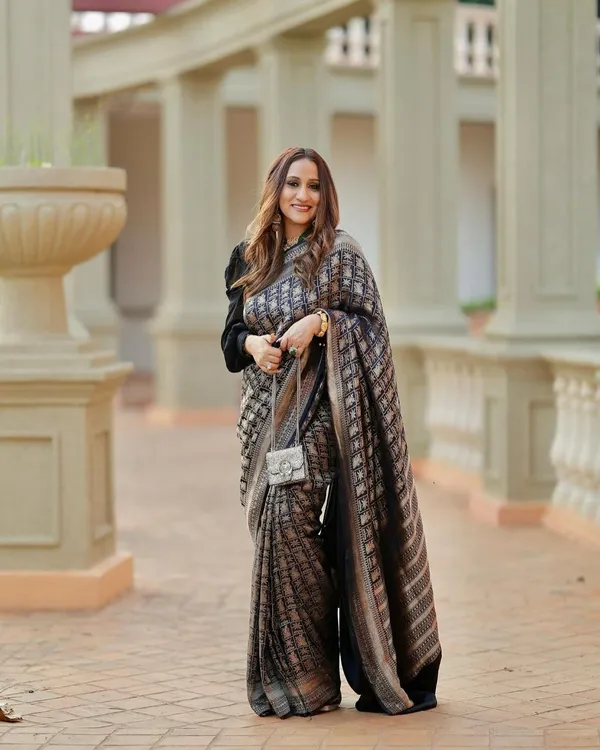 Black_Woven_Banarasi_Soft_Silk__Saree_With_Unstitched_Blouse