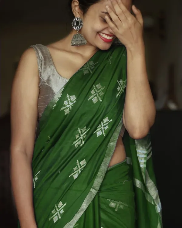 Green_Khadi_Cotton_Silk_Saree_with_Blouse_Piece_For__Women