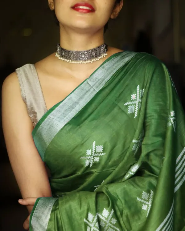 Green_Khadi_cotton_silk_Saree_with_Blouse_Piece_For__Women