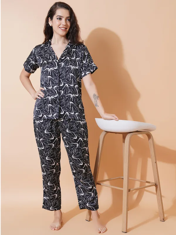Japan_Satin_Abstract_Night_Suit_For_Women.(Black)