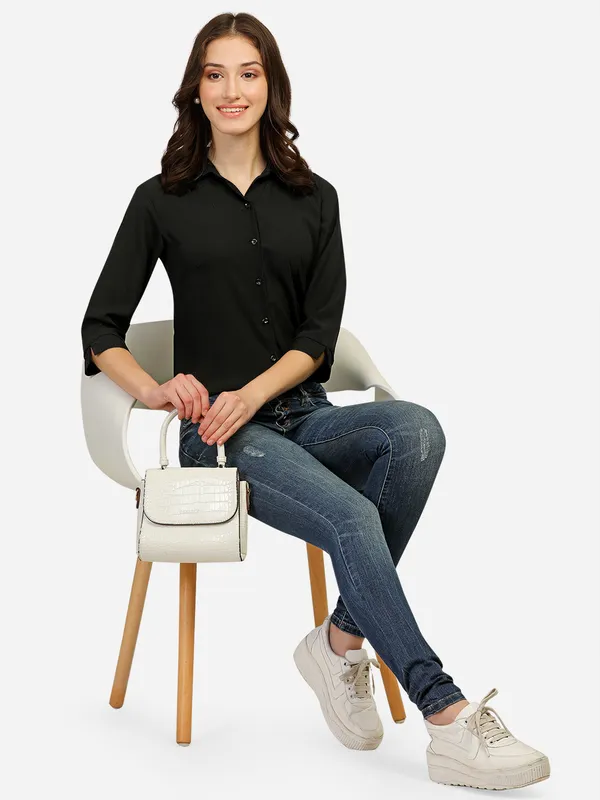 Black_Textured_Tailored_Fit_Shirt_For_Women.