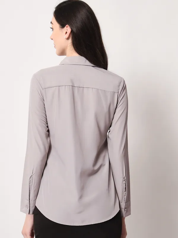 Women_Tailored_Fit_Spread_Collar_Casual_Shirt