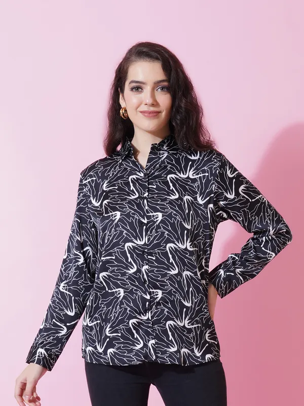 Black_Modern_Satin_Printed_Casual_Shirt