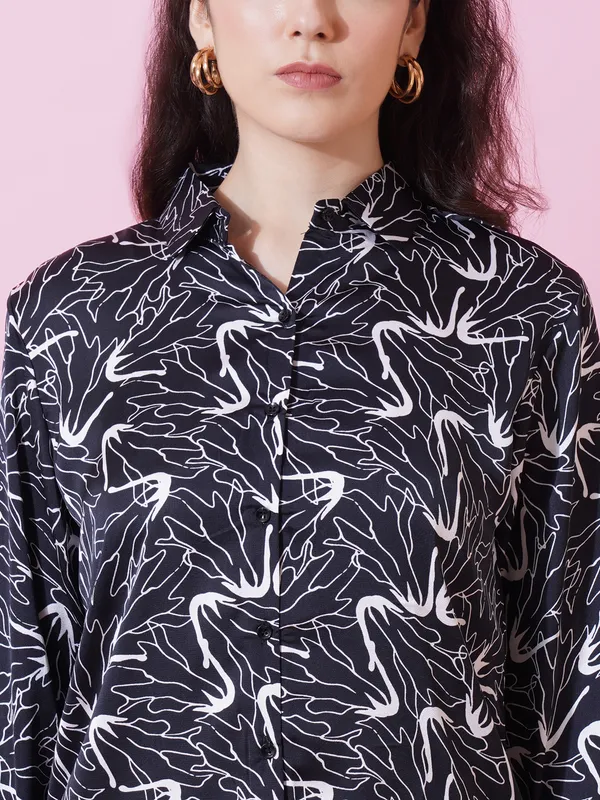 Black_Modern_Satin_Printed_Casual_Shirt