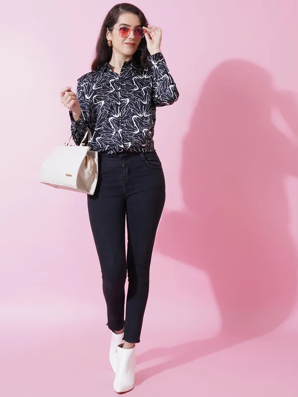 Black_Modern_Satin_Printed_Casual_Shirt