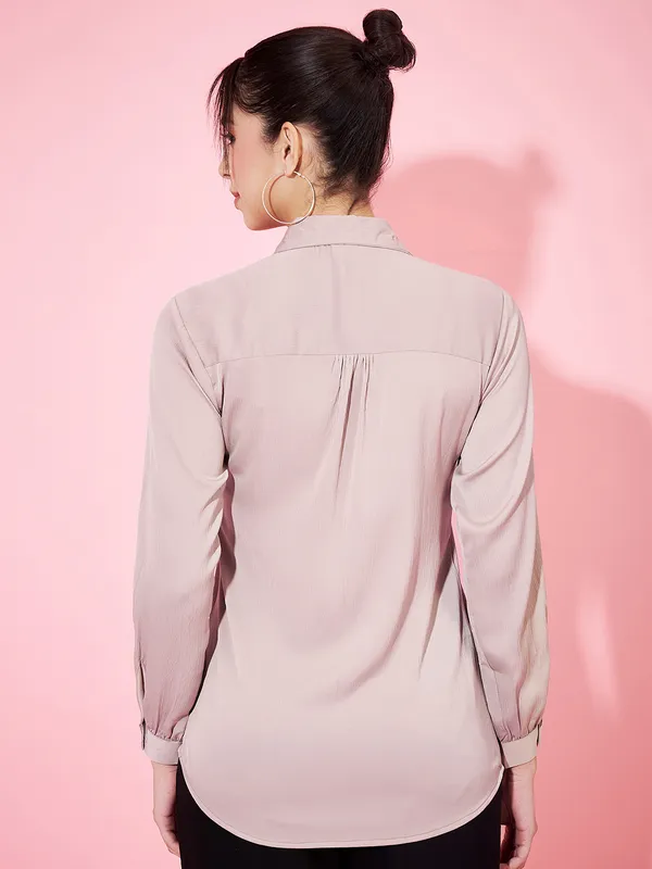 Premium_Tailored_Fit_Spread_Collar_Long_Sleeves_Silk_Casual_Shirt