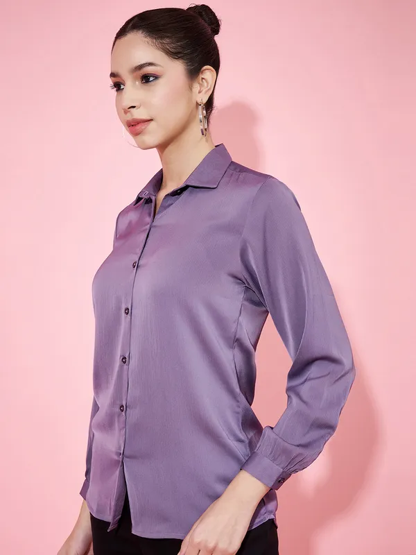 Premium_Tailored_Fit_Spread_Collar_Long_Sleeves_Silk_Casual_Shirt