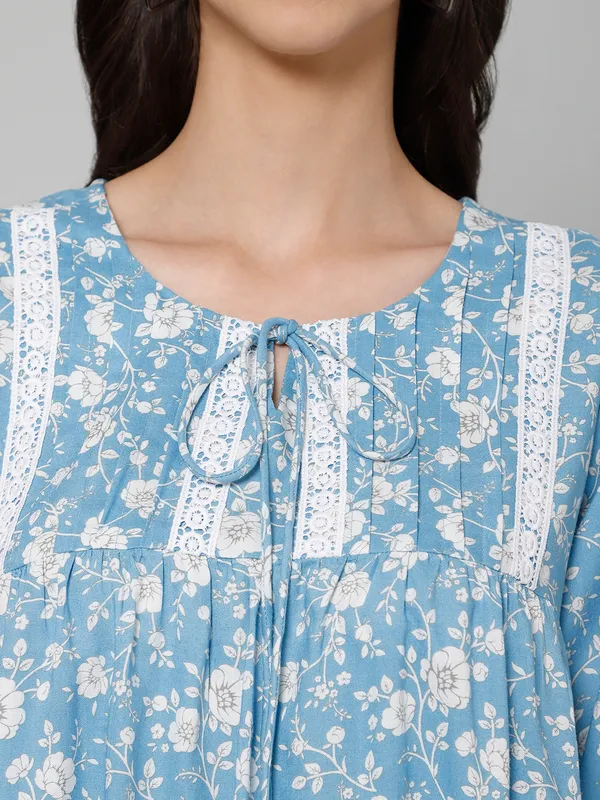 Blue_Floral_Top_Cotton_Viscose_For_Women.
