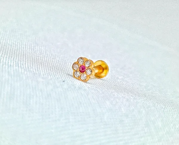 Multicolor_Cz_Flower_Nosepin/Babystud