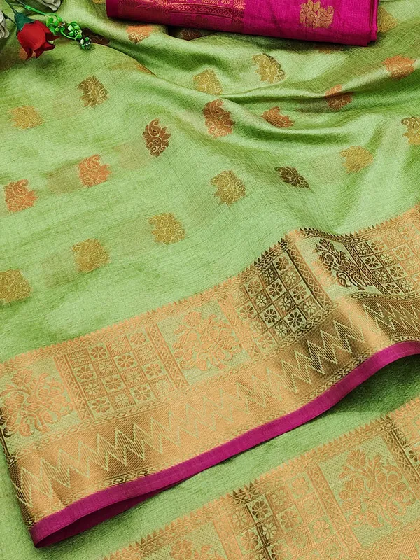 Olive_Color_Jacquard_&_Cotton_Silk_Gadwal_Saree_For_Women