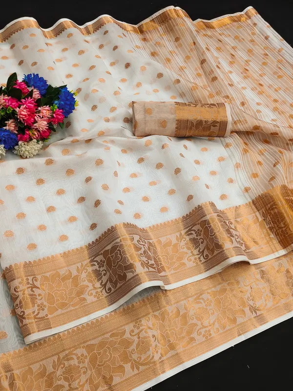 Cotton_Silk_White_Color_Jacquard_Woven_Design_Banarasi_Stlye_recommended_for_Wedding,_Party_&_Festival,_Zari_Woven_Saree_for_Women