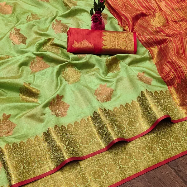 Olive_Color_Jacquard_&_Cotton_Silk_Gadwal_Saree_For_Women
