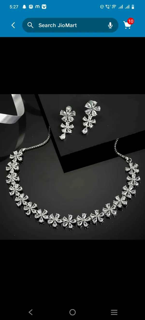 https://cdn-image.blitzshopdeck.in/ShopdeckCatalogue/tr:f-webp,w-600,fo-auto/65f050c41de03926ffd92325/media/Rhodium_plated_American_Diamond_floral_sleek_necklace__M2O4LSVVRJ_2024-05-02_1.jpg__Electrifying Jewellery