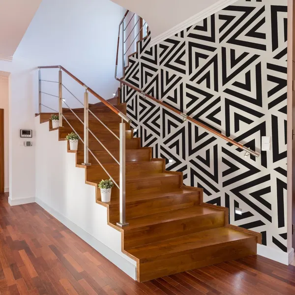Black_triangles_on_white_color_illustration_Mural_Wallpaper.