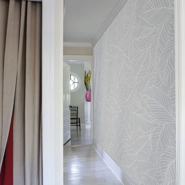 Elegant-Seamless-Pattern-Delicate-White_Pastel_leaves.