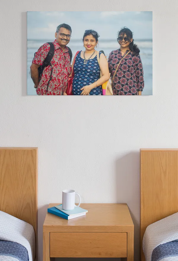 Your_Memories,_Our_Canvas:_Personalized_Photo_Art