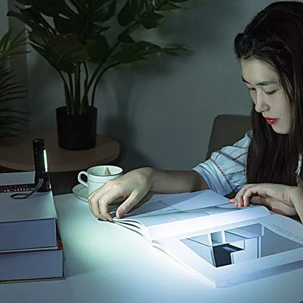 Black_4_Tactical_Flashlight_+_Desk_Lamp_with_Gift_Box_Focus_Zoom_Torch_Light_with_3_Modes_Adjustable_for_Emergency_and_Activities_EDC_911_(Aluminum)