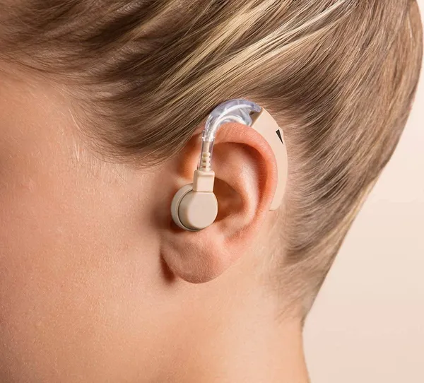 Cyber_Sonic_hearing_machine_with_1_Piece_Ear_Amplifier_With_6_made_in_Germany_Batteries
