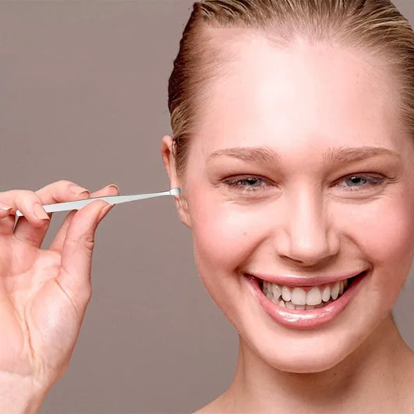 easy_to_clean_and_sterilize_Ear_wax_remover