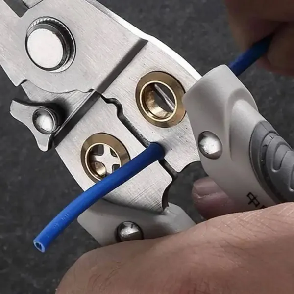 Multi-Functional_Wire_Stripper_and_Cutter_Pliers
