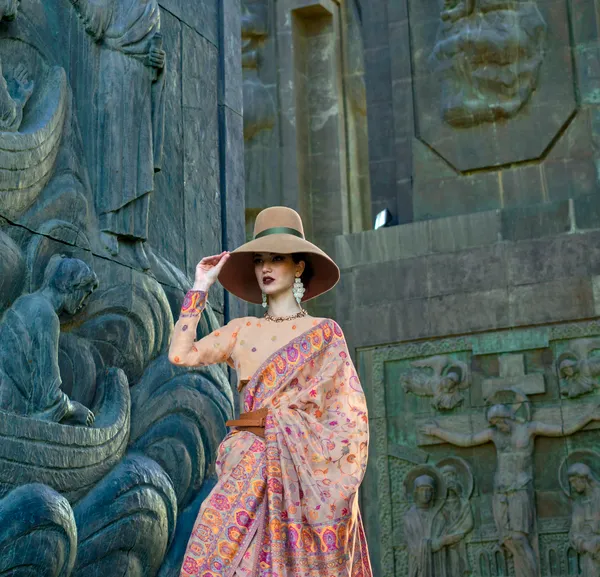 Organza_Silk_Kashmiri_Woven_Saree