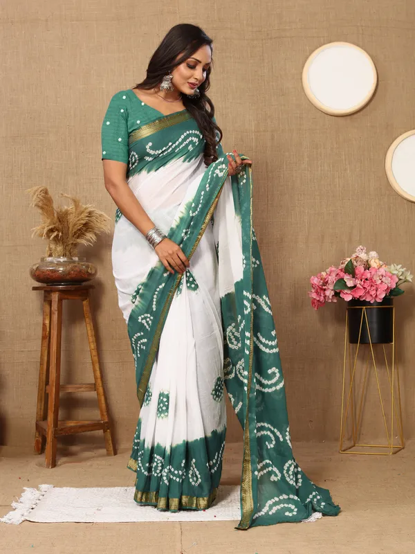 Green_Cotton_Blend_Saree_for_Women